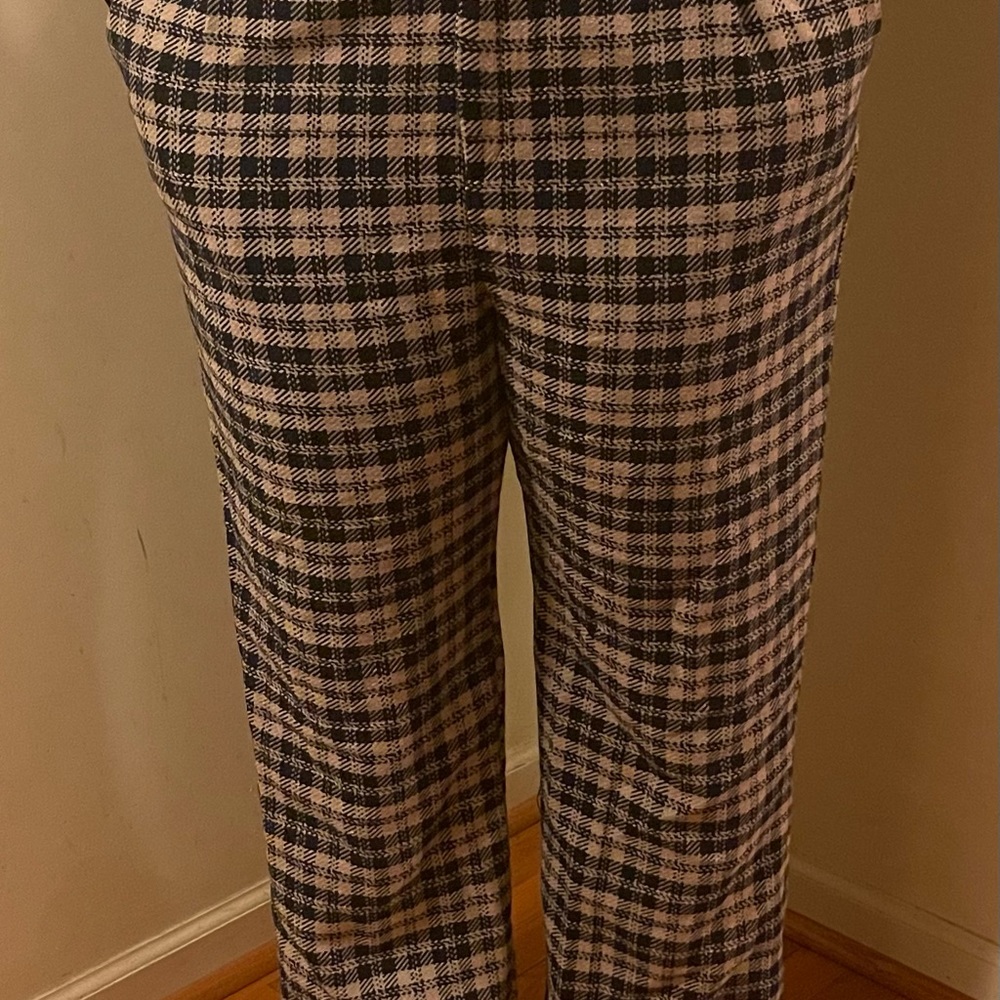 Flats pants